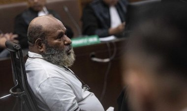 Negara Berhak Tuntut Ganti Rugi Meski Lukas Sudah Meninggal