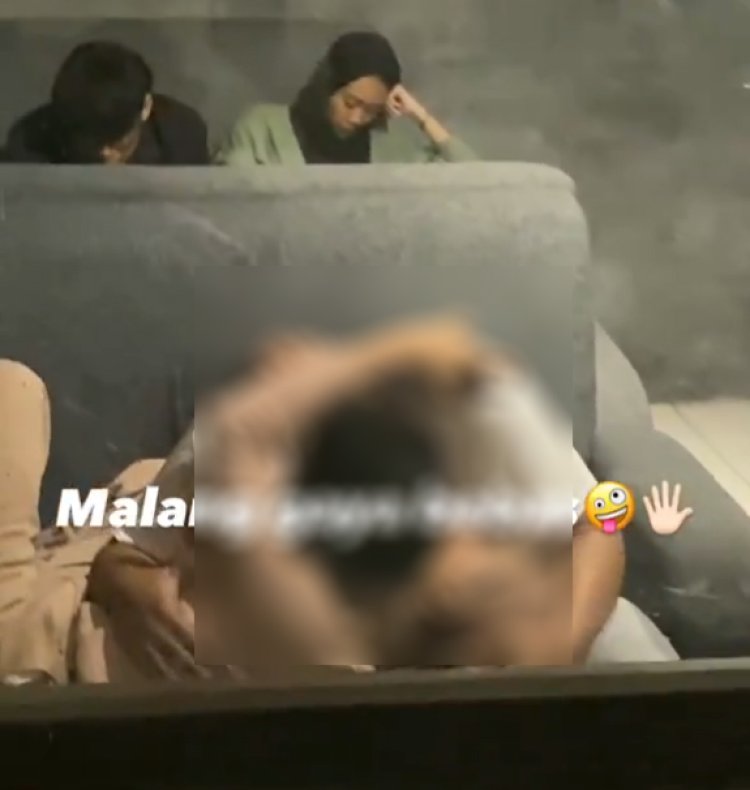 DUA SEJOLI SALING SEDOT DI CAFE..!!