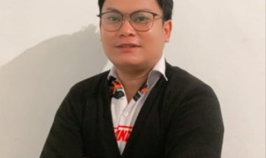 " MUHAMMAD RIVA ADITYA PRATAMA : PEMIMPIN MUDA MULTITALENTA PELOPOR INSPIRASI DAN LITERASI SERTA PENGGERAK PERUBAHAN DARI KALIMANTAN " 