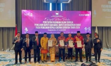 " RANGKAIAN PILKADA SERENTAK 2024 BERAKHIR : KPU KOBAR GELAR RAPAT PLENO TERBUKA TETAPKAN Hj. NURHIDAYAH DAN SUYANTO PIMPIN KOTAWARINGIN BARAT PERIODE 2025-2030 " 