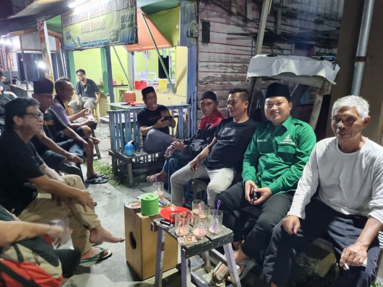 " DIALOG HANGAT DI SIMPANG RINDU : DUA LEGISLATOR KOBAR SERAP ASPIRASI MASYARAKAT BERSAMA AMPK DAN PARA AKTIVIS " 