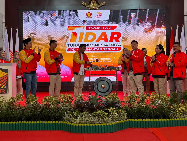 " TIDAR KALTENG SIAPKAN GENERASI EMAS : DARI PELATIHAN KADER KE PANGGUNG KEPEMIMPINAN NASIONAL " 