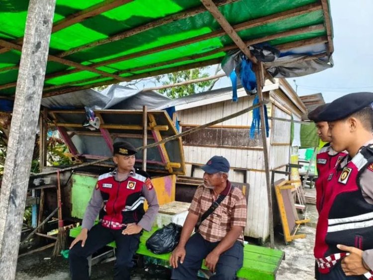 " POLRES KOBAR TUNJUKKAN KOMITMEN TANPA LELAH : PATROLI HUMANIS UNTUK WUJUDKAN KAMTIBMAS AMAN DAN KONDUSIF " 
