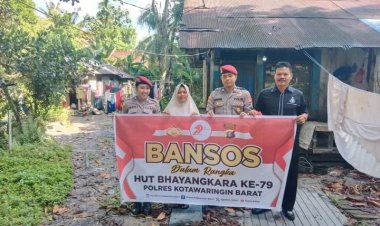 " POLRI HADIR UNTUK RAKYAT : POLRES KOBAR SALURKAN BANSOS DI MOMENTUM HARI BHAYANGKARA KE-79, RANGKUL WARGA DENGAN KEPEDULIAN "