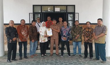 " DPC LIN KOBAR KUKUHKAN EKSISTENSI RESMI KE KESBANGPOL : DARI LEGALITAS SERTA AKSI NYATA, SATUKAN LANGKAH WUJUDKAN PENGABDIAN UNTUK MASYARAKAT DAN NEGARA "